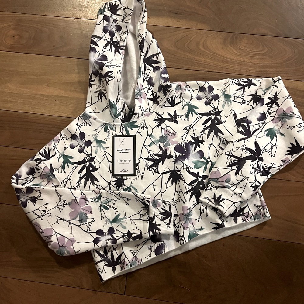 Lazypants NWT Size Small floral crop hooded sweatshirt